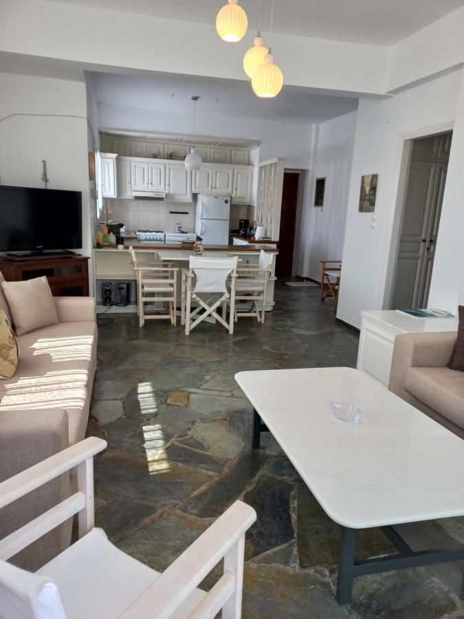 Sunny House In Agkali Bay Apartment Tinos Luaran gambar