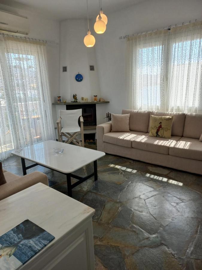 Sunny House In Agkali Bay Apartment Tinos Luaran gambar